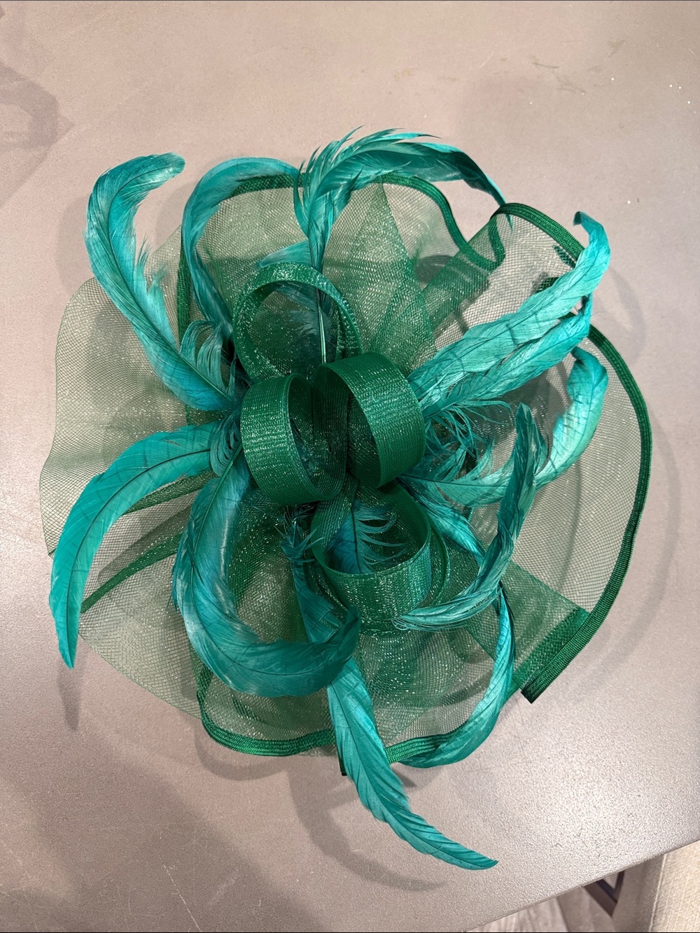 Emerald Feather Fascinator Hair Clip - Women Accessories